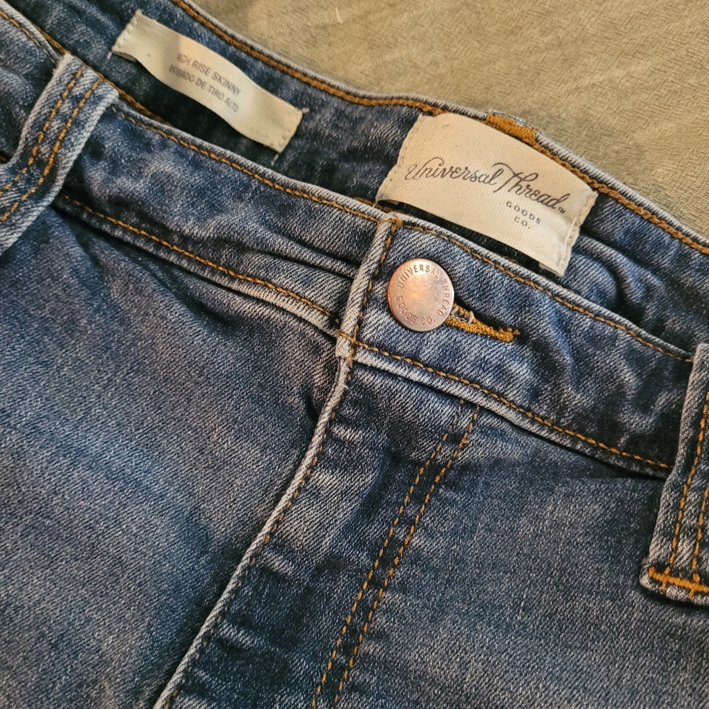 Universal Thread Tall Blue Denim Jeans